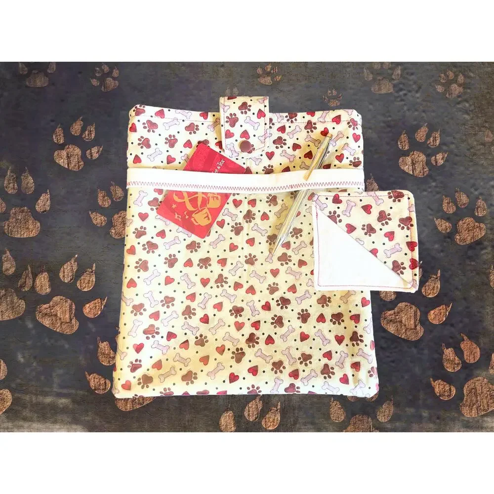 NWOT Pet Lovers Medium Book Sleeve, See Through Front Pocket, Corner Bookmark
